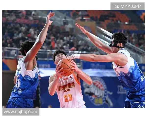 江苏肯帝亚迎战福建队力争主场胜利展现球队实力与斗志 江苏肯帝亚迎战福建队力争主场胜利展现球队实力与斗志